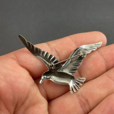 -152- SILVER | Sterling Beau Seagull Brooch | Marked