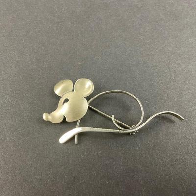 -154- SILVER | Sterling Beau Mouse Brooch | Marked