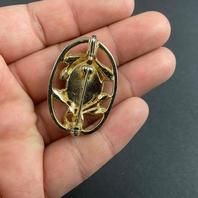 -159- COSTUME JEWELRY | Blue & Gold Tone Brooch & Clip Earrings