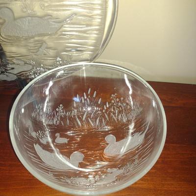Glass Serving Set with Etched Duck Design