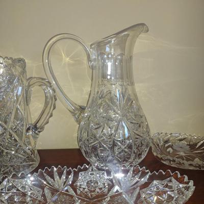 Collection of Glass/Crystal Serve Ware