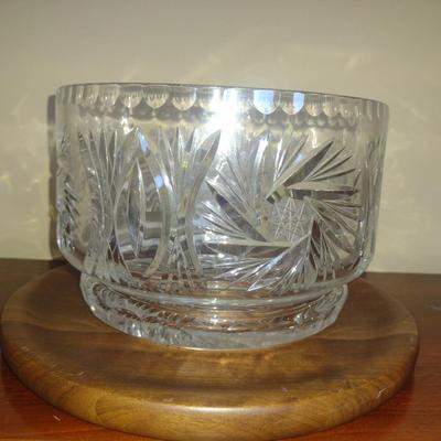 Quality Crystal Bowl with American Walnut Under Plate