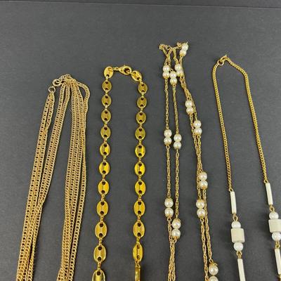 -171- COSTUME JEWELRY | Gold Tone Necklaces