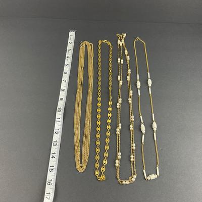 -171- COSTUME JEWELRY | Gold Tone Necklaces