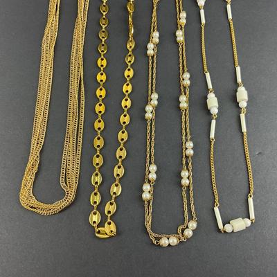 -171- COSTUME JEWELRY | Gold Tone Necklaces
