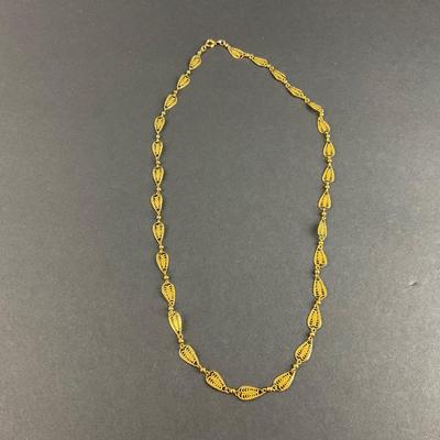 -173- TRIFARI | Gold Tone Necklace | Marked
