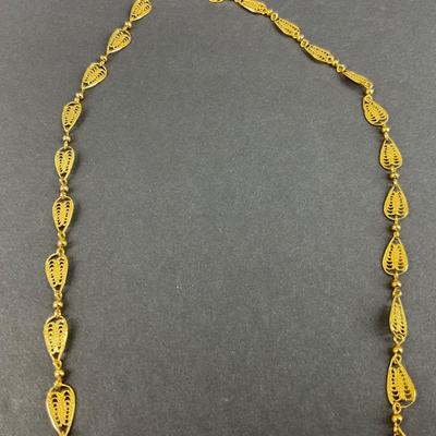 -173- TRIFARI | Gold Tone Necklace | Marked