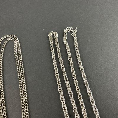 -175- COSTUME JEWELRY | Silver Tone Necklaces