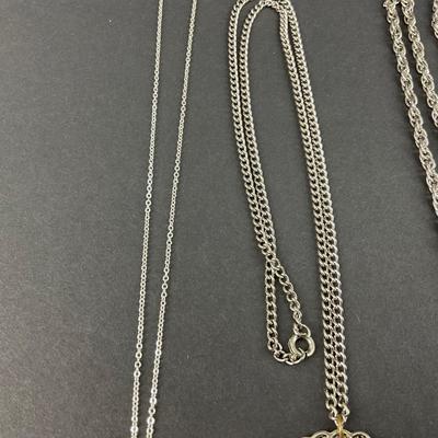 -175- COSTUME JEWELRY | Silver Tone Necklaces