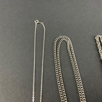 -175- COSTUME JEWELRY | Silver Tone Necklaces