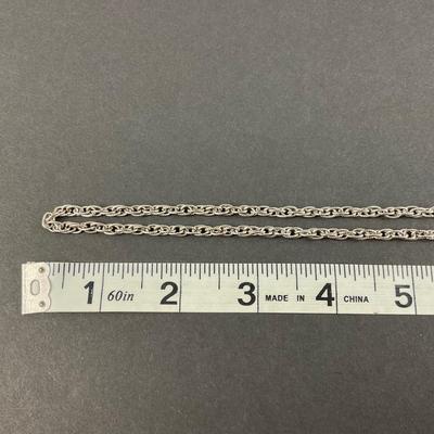 -175- COSTUME JEWELRY | Silver Tone Necklaces