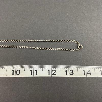 -175- COSTUME JEWELRY | Silver Tone Necklaces