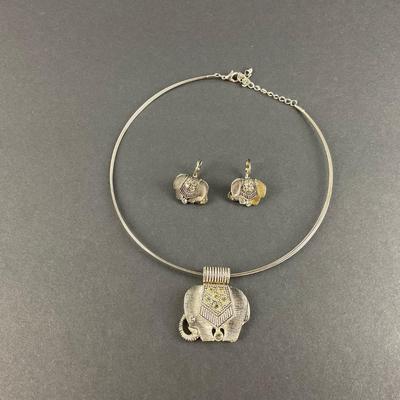 -180- JEWELRY | Elephant Silver Tone Necklace & Earrings Set
