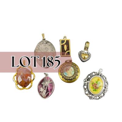 -185- COSTUME JEWELRY | Assorted Pendant/Charms
