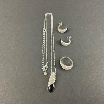 -190- COSTUME JEWELRY | NRT Necklace, Earrings, & Ring | Marked