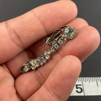 -200- COSTUME JEWELRY | Rhinestone Unmarked Necklace & Clip Earrings