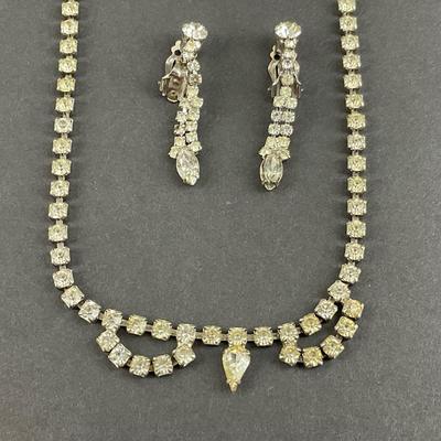 -200- COSTUME JEWELRY | Rhinestone Unmarked Necklace & Clip Earrings