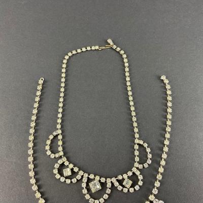 -216- COSTUME JEWELRY | Rhinestone Necklaces