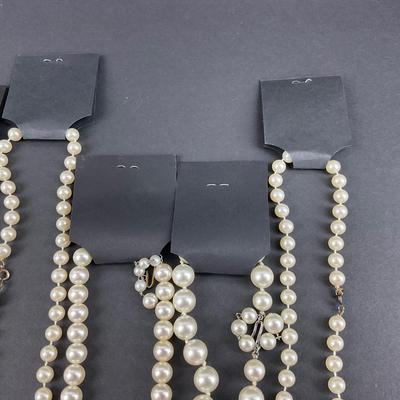 -221- COSTUME JEWELRY | Assorted Pearl Necklaces