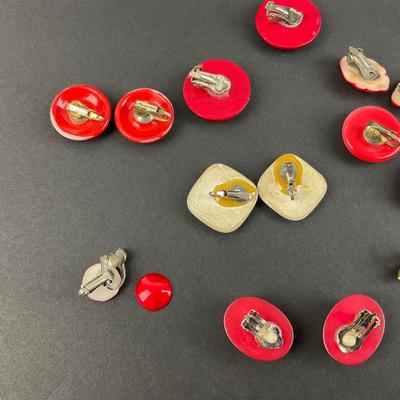 -223- COSTUME JEWELRY | Assortment Of Red Clip Earrings