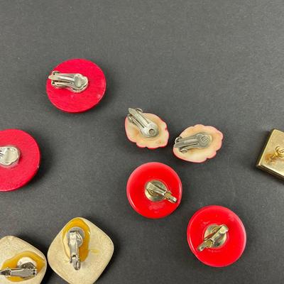 -223- COSTUME JEWELRY | Assortment Of Red Clip Earrings