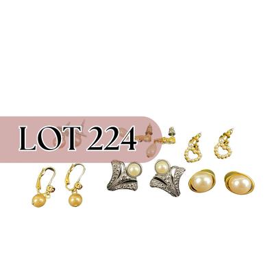 -224- COSTUME JEWELRY | Assorted Pearl Accent Earrings