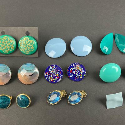 -226- COSTUME JEWELRY | Assorted Blue Clip Earrings