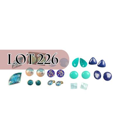 -226- COSTUME JEWELRY | Assorted Blue Clip Earrings