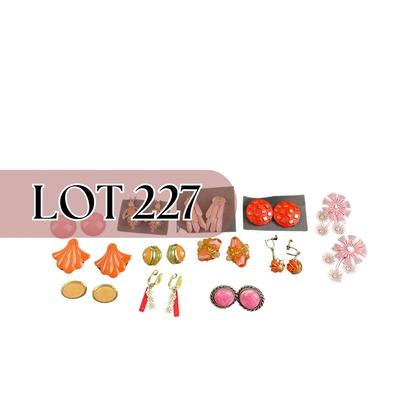-227- COSTUME JEWELRY | Orange & Pink Clip Earrings