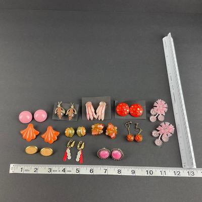 -227- COSTUME JEWELRY | Orange & Pink Clip Earrings