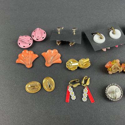 -227- COSTUME JEWELRY | Orange & Pink Clip Earrings