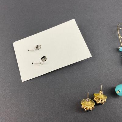-236- COSTUME JEWLRY | Assorted Blue Earrings