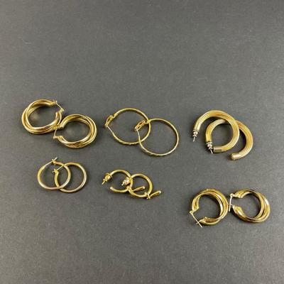 -237- COSTUME JEWELRY | Assorted Gold Tone Hoop Earrings