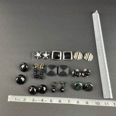 -240- COSTUME JEWELRY | Assorted Dark Colored Clip Earrings
