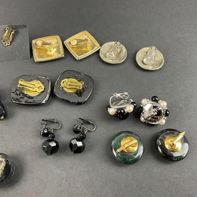 -240- COSTUME JEWELRY | Assorted Dark Colored Clip Earrings