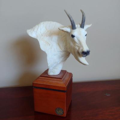 Mountain High Mill Creek Studios Mountain Goat Bust Figurine on Wood Base- Approx 9" Tall