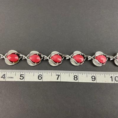 -246- COSTUME JEWELRY | Red Necklace and Earrings Set