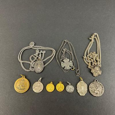 -247- JEWELRY | Assorted Religious Pieces