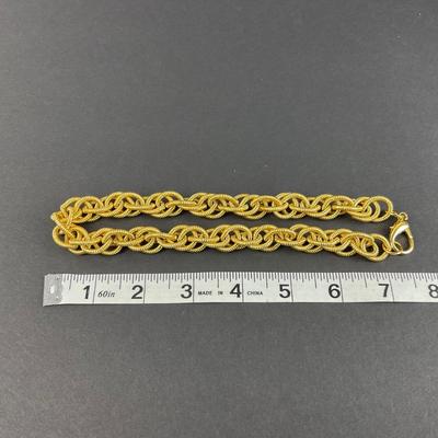 -249- COSTUME JEWELRY | Assorted Gold Tone Necklaces