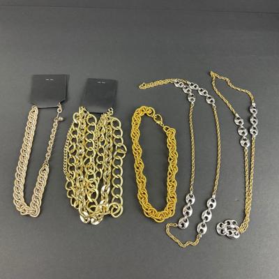 -249- COSTUME JEWELRY | Assorted Gold Tone Necklaces