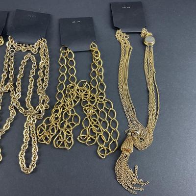 -250- COSTUME JEWELRY | Assorted Gold Tone Necklaces