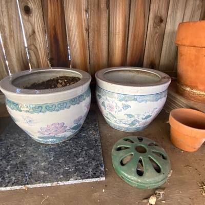 CLAY & CERAMIC POTS. MOSQUITO REPELLENT AND TILES