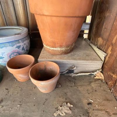 CLAY & CERAMIC POTS. MOSQUITO REPELLENT AND TILES