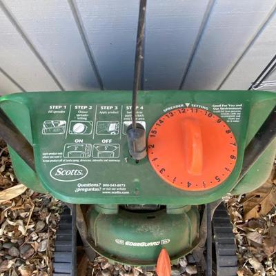 SCOTTS MINI BROADCAST SPREADER, FLO-MASTER SPRAYER, AND TOMATO CAGES