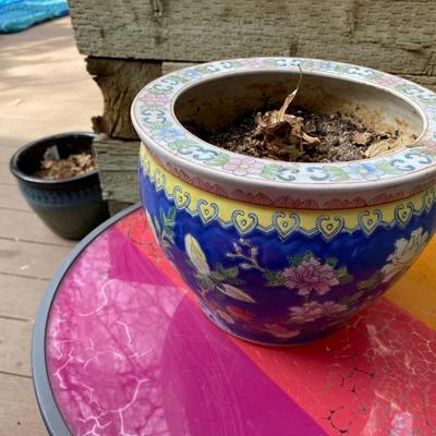 FOLDING CHAIR, MATCHING TABLE, & COLORFUL CERAMIC POT