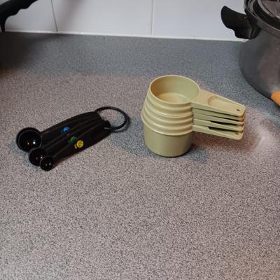 PAMPERED CHEF STONEWARE LOAF PAN, COOKIE PRESS AND ROSETTE IRON