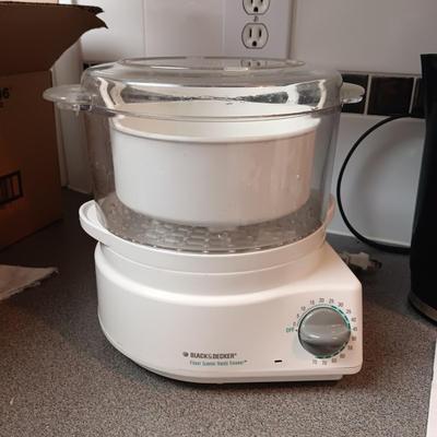 KITCHENAID ROTOR VEGETABLE SLICER ATTACHMENT, BELLA ELECTRIC KETTLE & A STEAMER