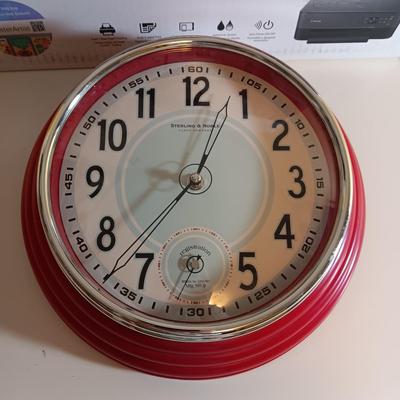 NEW WIRELESS CANON PRINTER/COPIER AND SCANNER PLUS A WALL CLOCK