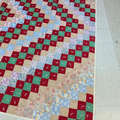 Approx 86" x 76 1/2" Vintage Hand Made Quilt