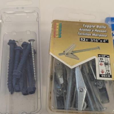 Toggle Bolts Picture Hanging Hardware